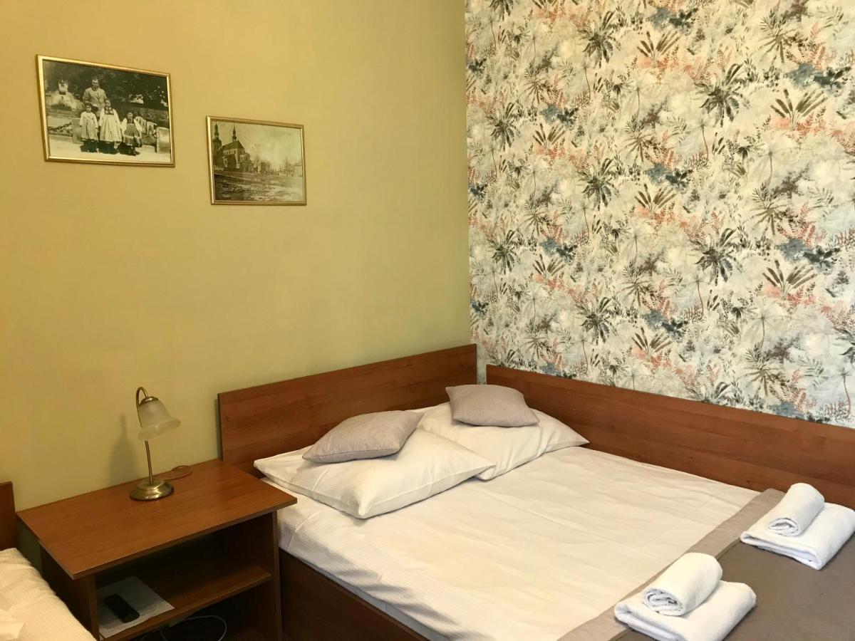 Łowicz Hotelik Polonia מראה חיצוני תמונה